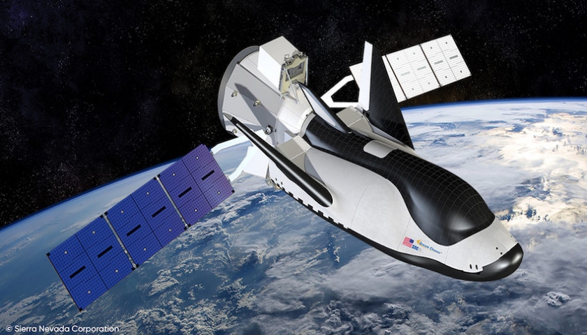 Dream-Chaser-in-flight1-web879-879×485